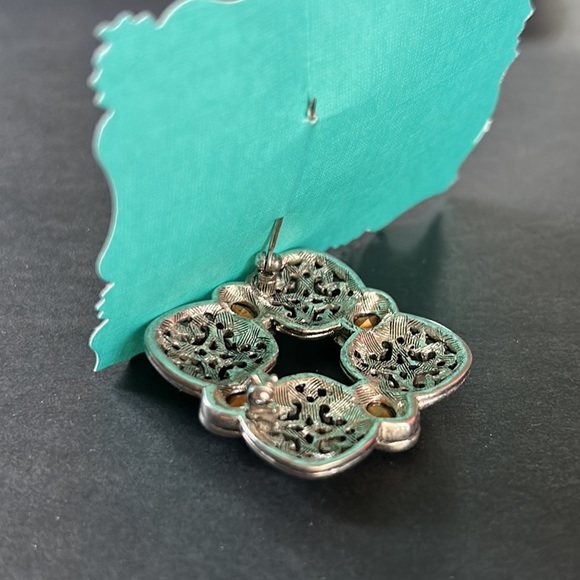 VINTAGE🗝️Metal Broach/Pin with Gems - Picture 4 of 5